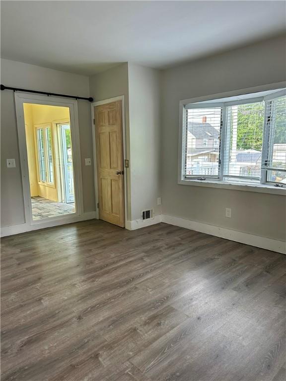 539 Tidewater Dr, Warwick, RI 02889 - photo 20