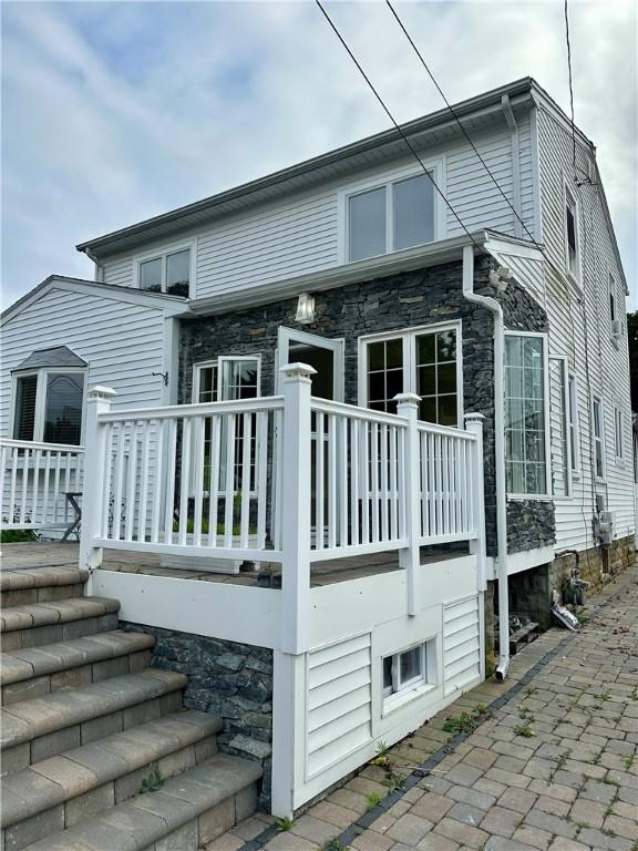 539 Tidewater Dr, Warwick, RI 02889 - photo 3
