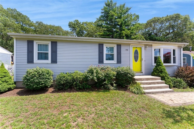 170 Reynolds Ave, Warwick, RI 02889 - photo 1