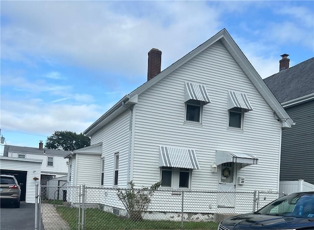 37 Julian St, Pawtucket, RI 02861 - photo 1