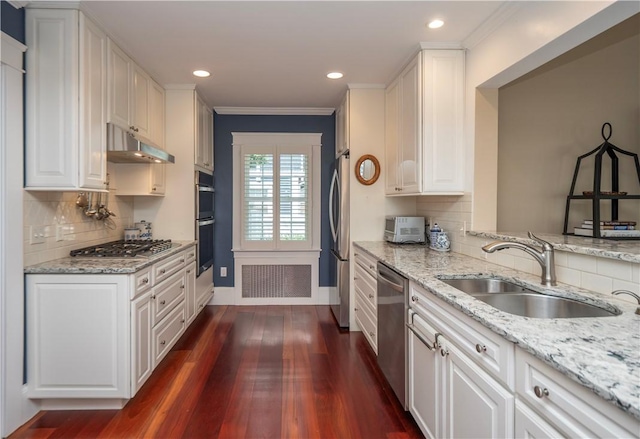 198 Gibbs Ave, Newport, RI 02840 - photo 16