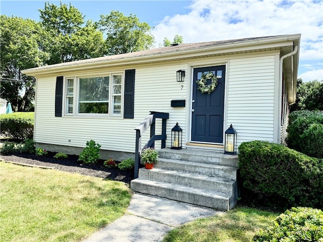 7 Wallis Ave, Barrington, RI 02806 - photo 2