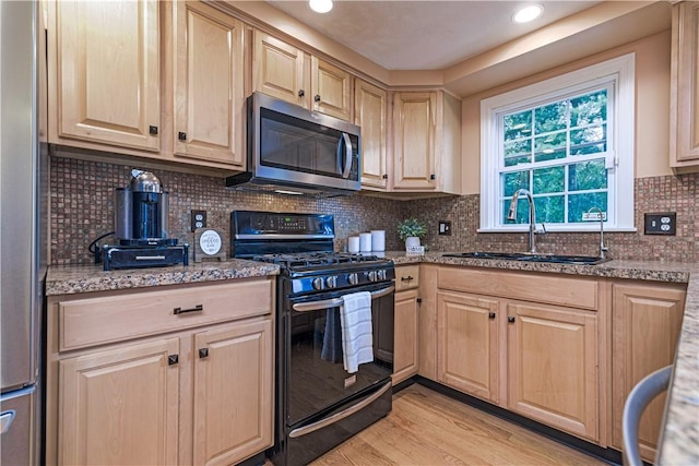 85 Stillwater Dr, Warwick, RI 02889 - photo 12