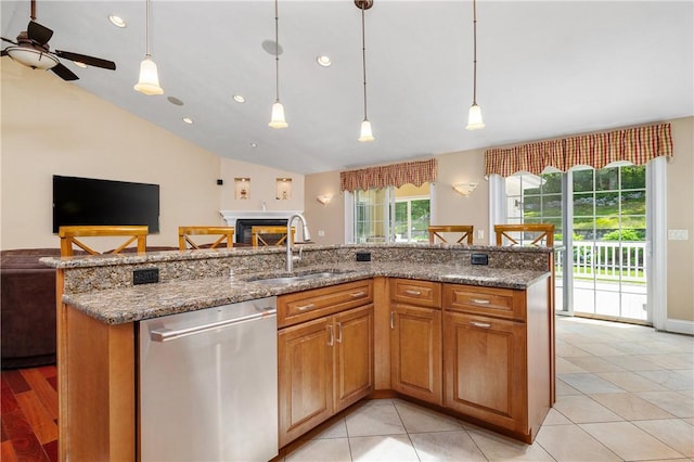 82 Gauthier Dr, Woonsocket, RI 02895 - photo 8