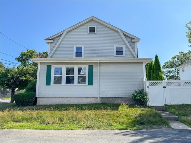 51 Ivy Ave, Cranston, RI 02905 - photo 1