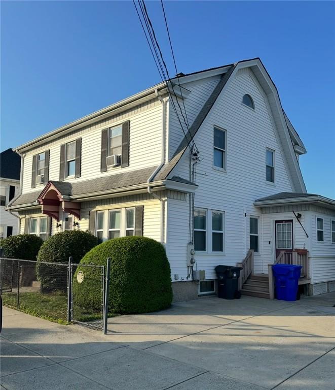 25 Tingley St, Pawtucket, RI 02861 - photo 2