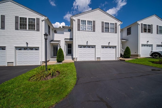 572 Smithfield Rd Unit 8, North Providence, RI 02904 - photo 2