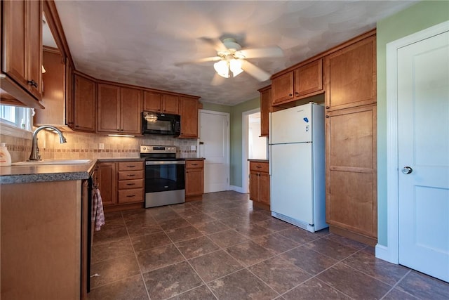 88 Beaufort St, Providence, RI 02908 - photo 32