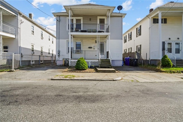 87 Columbine Ave, Pawtucket, RI 02861 - photo 1