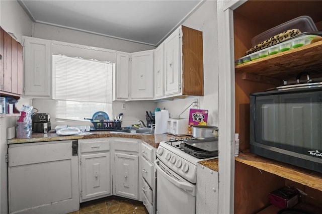 87 Columbine Ave, Pawtucket, RI 02861 - photo 16