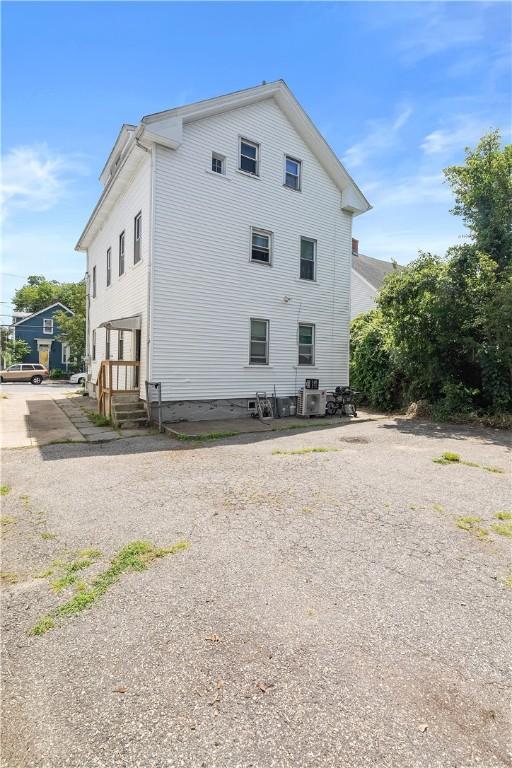 65 Regent Ave, Providence, RI 02908 - photo 2