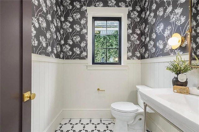 296 Cole Ave, Providence, RI 02906 - photo 13