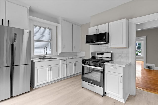 215 Indiana Ave, Providence, RI 02905 - photo 2