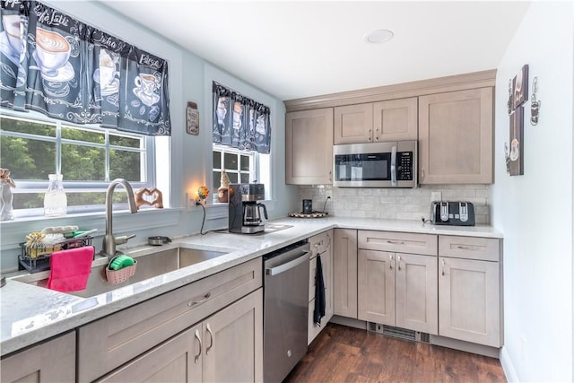 52 Planet Ave, East Providence, RI 02915 - photo 1