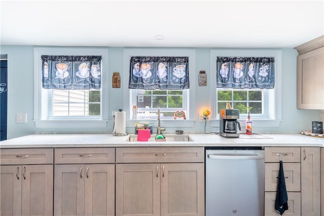 52 Planet Ave, East Providence, RI 02915 - photo 3