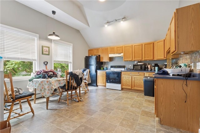 7 Trent St, Woonsocket, RI 02895 - photo 16