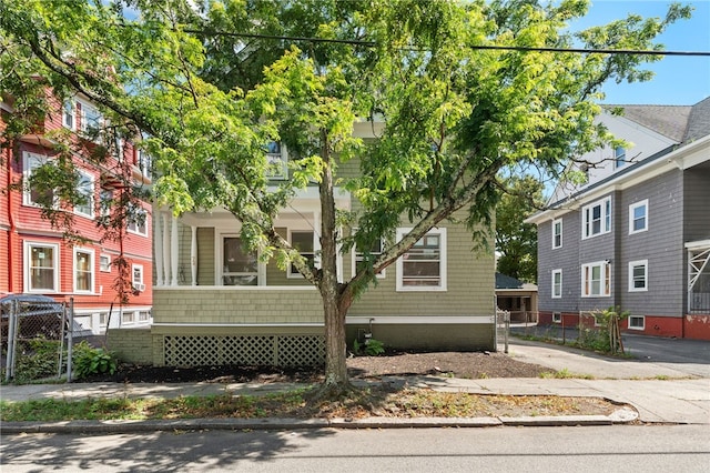 72 Whitmarsh St, Providence, RI 02907 - photo 1