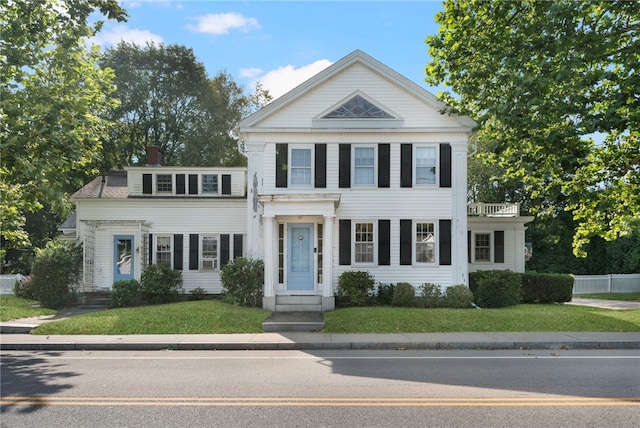 67 E Ave, Westerly, RI 02891 - photo 1