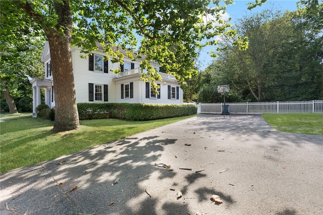 67 E Ave, Westerly, RI 02891 - photo 3
