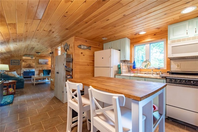 76 Long Meadow Dr, Glocester, RI 02814 - photo 6