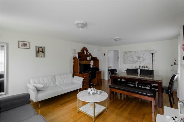 146 Saratoga Ave, Pawtucket, RI 02861 - photo 4