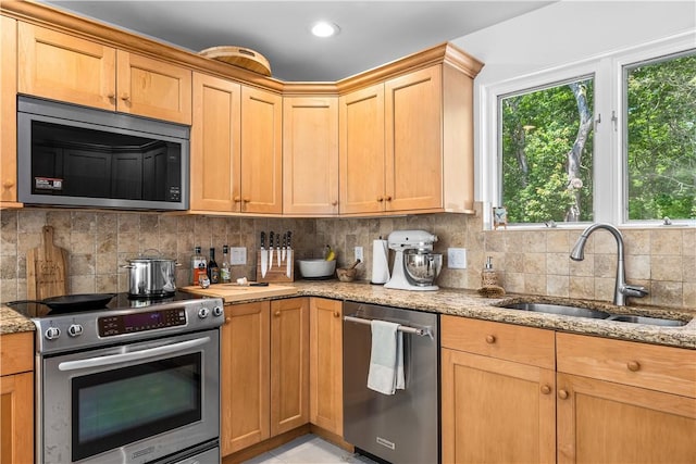 860 Curtis Corner Rd, South Kingstown, RI 02879 - photo 16