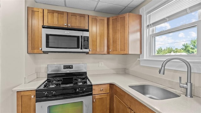 309 Highland Ave, Providence, RI 02906 - photo 13