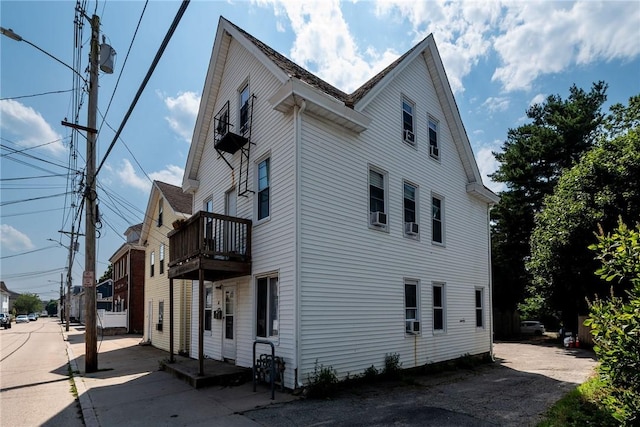 81 Pierce St, Westerly, RI 02891 - photo 2