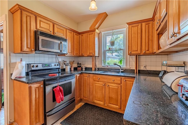 48 Central St, Warwick, RI 02886 - photo 11