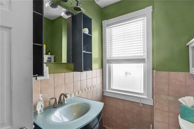 70 Perkins Ave, Cranston, RI 02910 - photo 10
