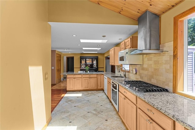 209 Bayberry Rd, Woonsocket, RI 02895 - photo 6