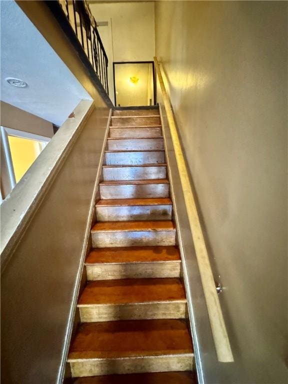 365 Union Ave, Providence, RI 02909 - photo 9