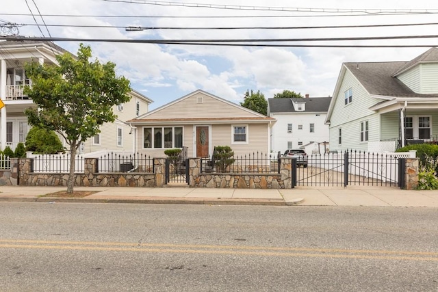 275 Columbus Ave, Pawtucket, RI 02861 - photo 1