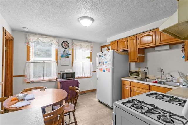 57 Pleasant St, Woonsocket, RI 02895 - photo 23