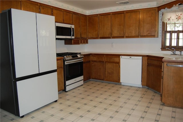 109 Suffolk Dr, North Kingstown, RI 02852 - photo 11