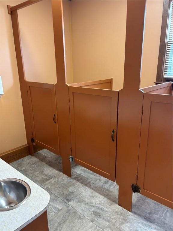 210 Metacom Ave, Warren, RI 02885 - photo 5