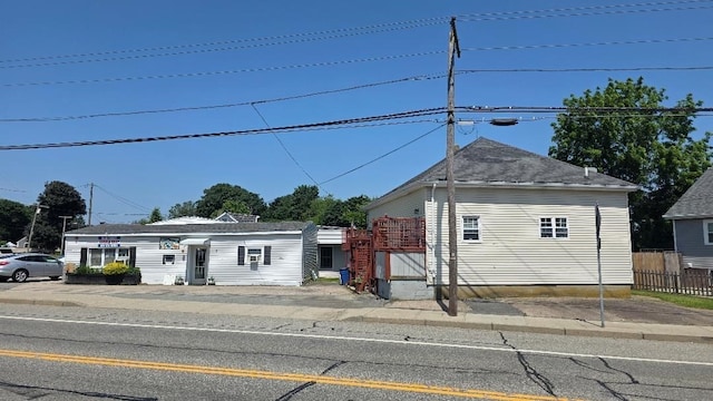 741 Main Rd, Tiverton, RI 02878 - photo 1