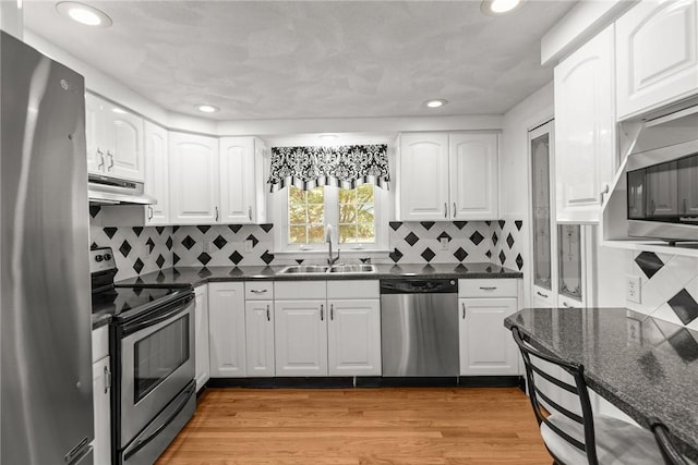 54 Frontier Rd, Warwick, RI 02889 - photo 4