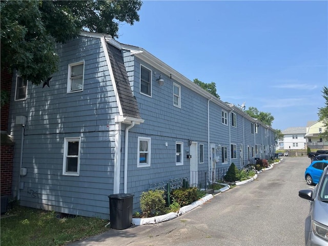 228 School St Unit 8, Pawtucket, RI 02860 - photo 1