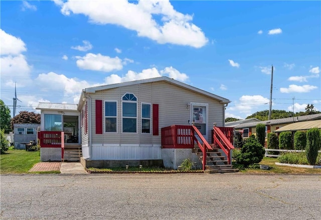 17 N Dr, Portsmouth, RI 02871 - photo 1