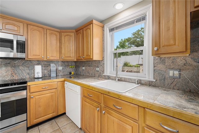 12 Hagen Ave, Cranston, RI 02920 - photo 6