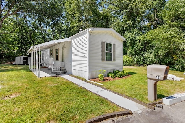 979 Toll Gate Rd, Warwick, RI 02886 - photo 1