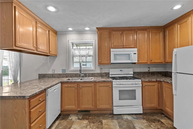 979 Toll Gate Rd, Warwick, RI 02886 - photo 9