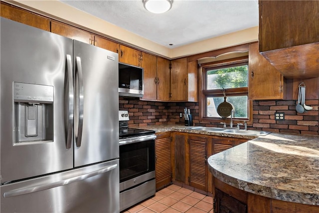 17 Salina Ave, Johnston, RI 02919 - photo 12