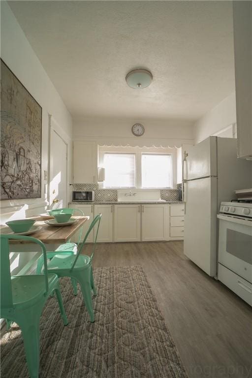 33 Fulton St, Warwick, RI 02889 - photo 14