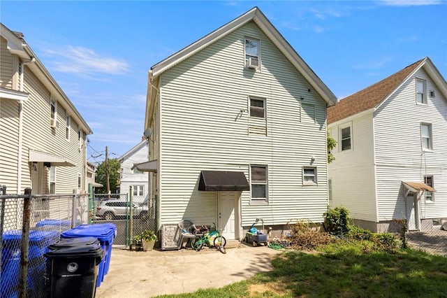 27 Collins Ave, Pawtucket, RI 02860 - photo 20
