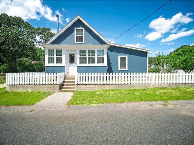 45 Phillips St, Woonsocket, RI 02895 - photo 1