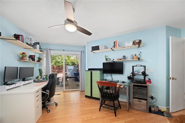 933 Williamsburg Cir, Warwick, RI 02886 - photo 10