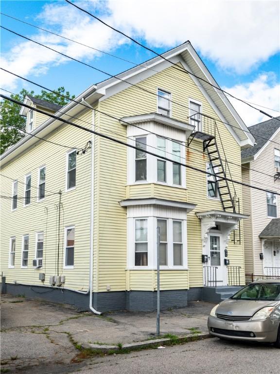 71 Lyon St, Pawtucket, RI 02860 - photo 1