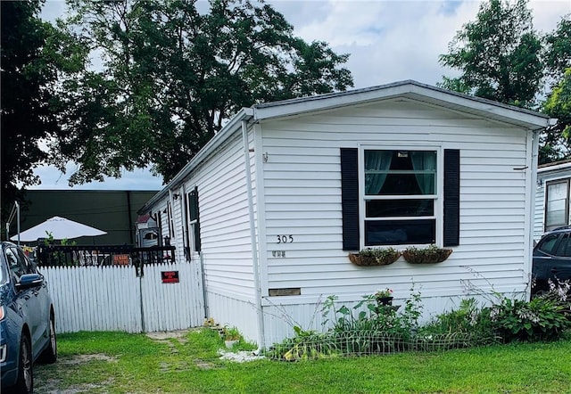 245 Manton St, Pawtucket, RI 02861 - photo 1